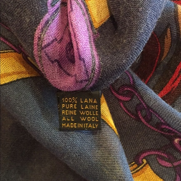 NWOT Made in Italy Pure Wool Scarf/Shawl - Picture 6 of 8